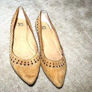 Joe’s Jeans beige suede pointed flats with beaded embellishment size 7